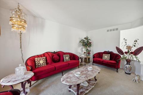 38357 Pinebrook Dr, Sterling Heights, MI 48310 photo 6