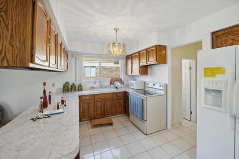 38357 Pinebrook Dr, Sterling Heights, MI 48310 photo 12