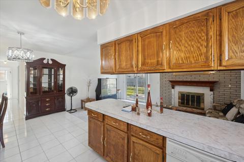38357 Pinebrook Dr, Sterling Heights, MI 48310 photo 15