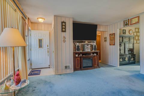 24146 Darwin, Macomb, MI 48042 photo 14