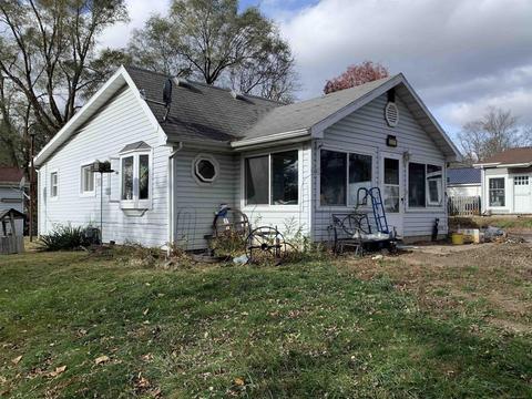 1409 Main, Leonard, MI 48367 photo 4