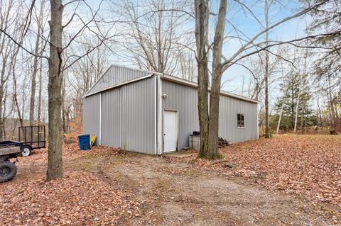 1634 Mannsiding, Harrison, MI 48625 photo 21