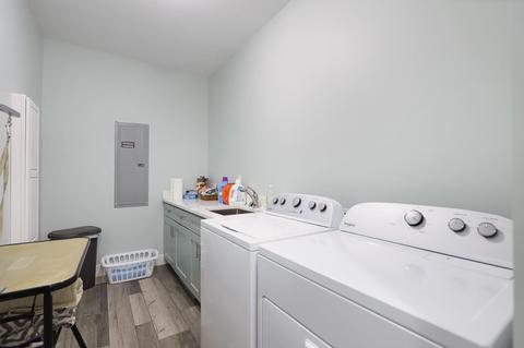 8067 Nichols, Flushing, MI 48433 photo 30