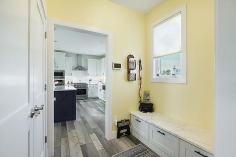 8067 Nichols, Flushing, MI 48433 photo 6