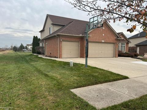 50574 Crusader Dr, Macomb, MI 48044 photo 4