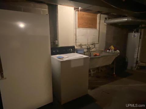 739 Elliott, Ishpeming, MI 49849 photo 26