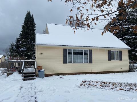 739 Elliott, Ishpeming, MI 49849 photo 1