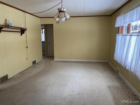 739 Elliott, Ishpeming, MI 49849 photo 2