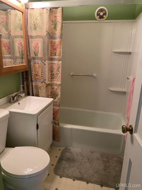 739 Elliott, Ishpeming, MI 49849 photo 9