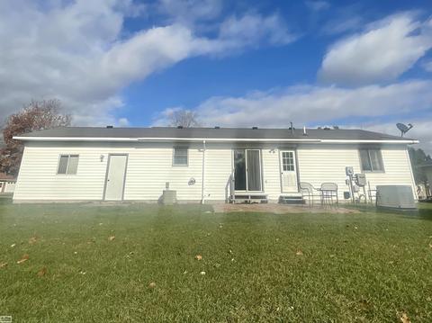 990 Beech, Bad Axe, MI 48413 photo 16