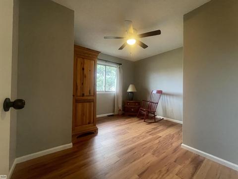 990 Beech, Bad Axe, MI 48413 photo 9