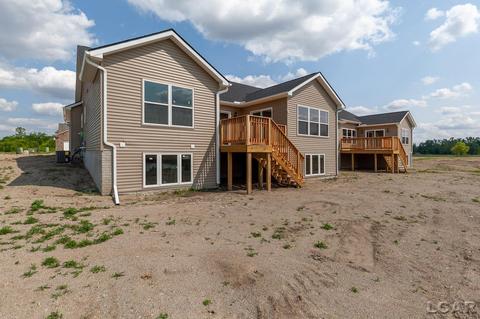 2802 Hope UNIT 19, Adrian, MI 49221 photo 8