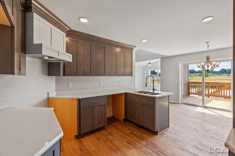 2802 Hope UNIT 19, Adrian, MI 49221 photo 29