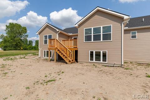 2802 Hope UNIT 19, Adrian, MI 49221 photo 10