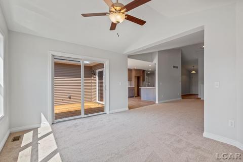 2802 Hope UNIT 19, Adrian, MI 49221 photo 23