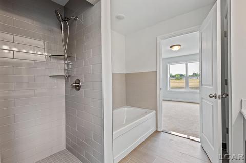 2802 Hope UNIT 19, Adrian, MI 49221 photo 34