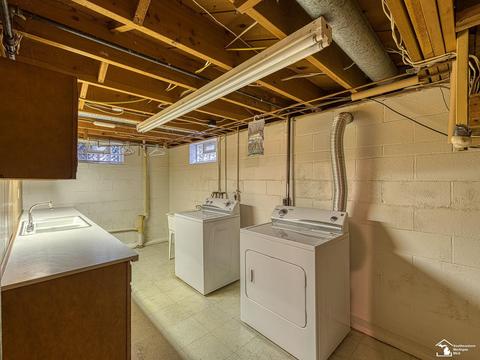 926 Lavender, Monroe, MI 48162 photo 16