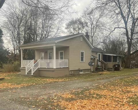 821 Bradish St, Adrian, MI 49221 photo 1