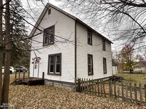 703 Washington St, Algonac, MI 48001 photo 5
