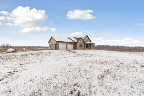 790 E Beard Rd, Perry, MI 48872 photo 2