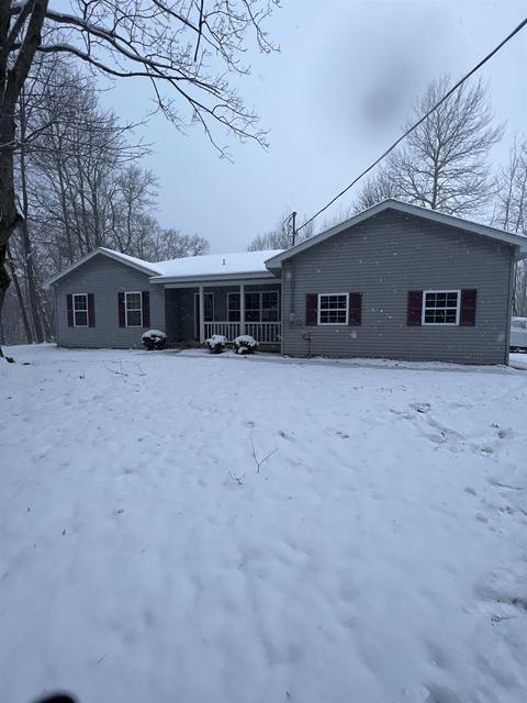 3345 N Hoover, Gladwin, MI 48624 photo 1