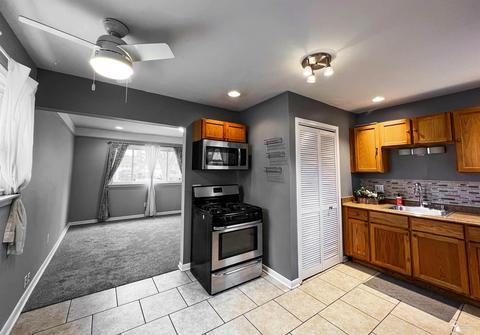 34469 Phyllis, Wayne, MI 48184 photo 10