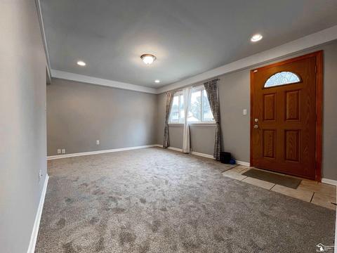 34469 Phyllis, Wayne, MI 48184 photo 6