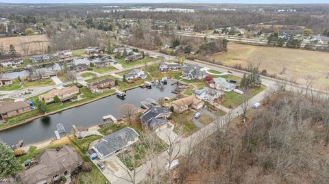 2467 Malibu, Fenton, MI 48430 photo 46