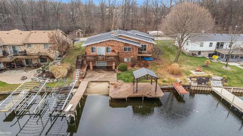 2467 Malibu, Fenton, MI 48430 photo 43