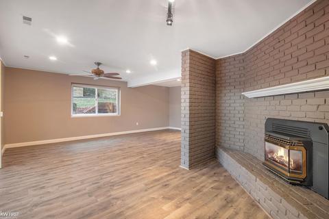 2467 Malibu, Fenton, MI 48430 photo 30