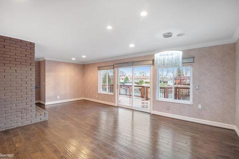 2467 Malibu, Fenton, MI 48430 photo 17