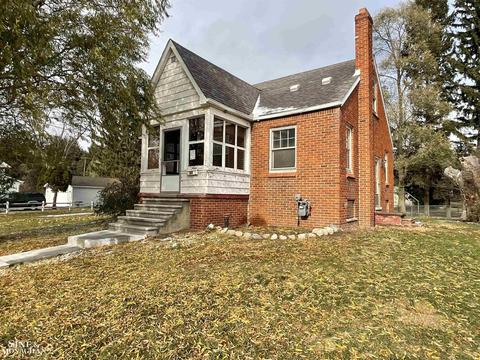 1050 Smith St, Algonac, MI 48001 photo 2