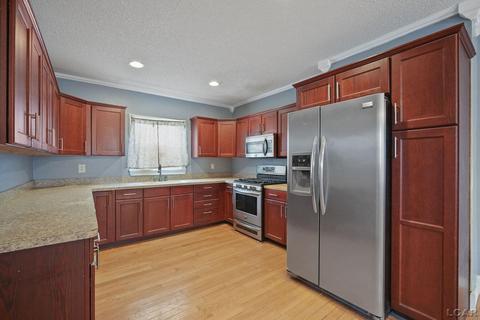 314 E Beecher St, Adrian, MI 49221 photo 9