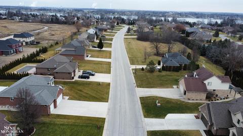 1322 S River Pointe, Saint Clair, MI 48079 photo 7