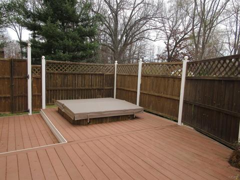 706 Illinois Ct, Tecumseh, MI 49286 photo 10