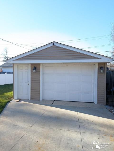 1341 Arbor, Monroe, MI 48162 photo 31