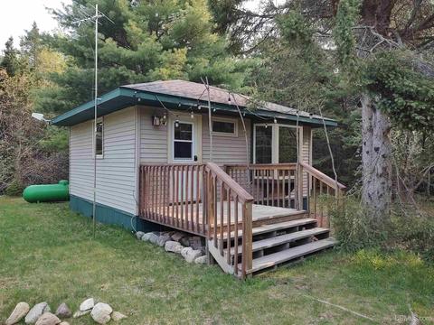 503 Selma, Skandia, MI 49885