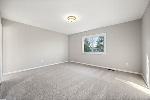 48667 Hunter Dr, Macomb, MI 48044 photo 19