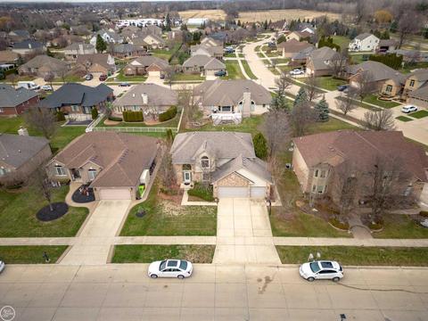 20551 Edinberg Dr, Macomb, MI 48044 photo 4