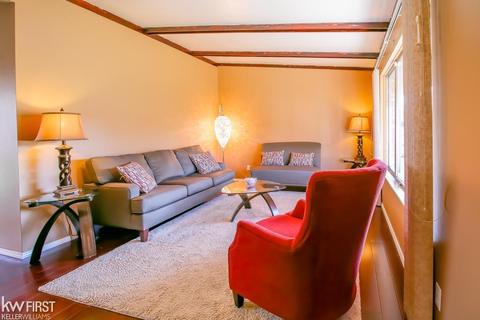 3200 Jacque St, Flint, MI 48532 photo 7