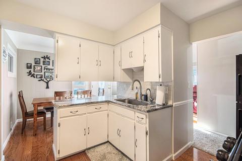 815 Thomas, Flushing, MI 48433 photo 6