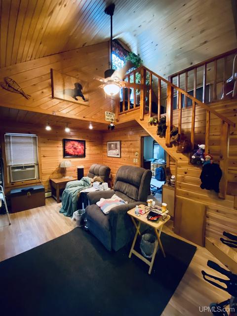 412 Ready St, Ishpeming, MI 49849 photo 2
