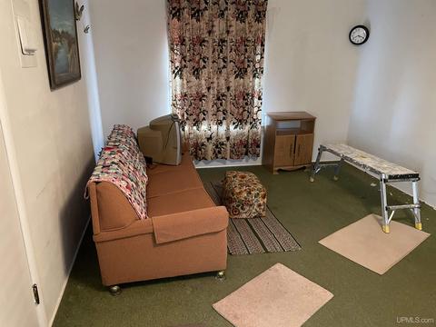 3915 W Main, Loretto, MI 49852 photo 5
