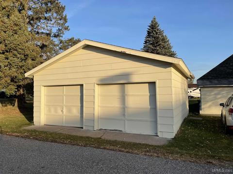 3915 W Main, Loretto, MI 49852 photo 14