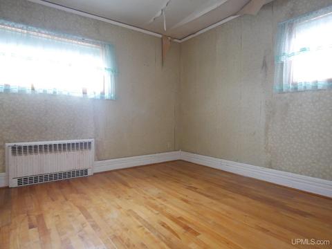 417 Mine St, Hancock, MI 49930 photo 20