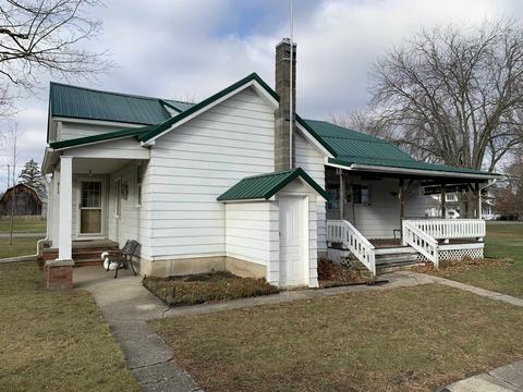 203 E 4th, Oakley, MI 48649 photo 3