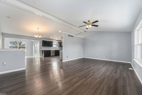 2135 Sperry Rd, Berlin, MI 48002 photo 2