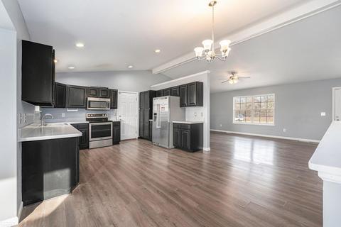 2135 Sperry Rd, Berlin, MI 48002 photo 7
