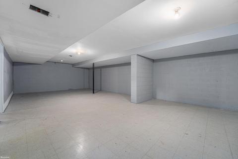 2135 Sperry Rd, Berlin, MI 48002 photo 17