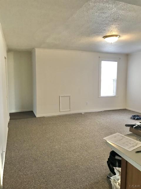 225 Toledo, Adrian, MI 49221 photo 4